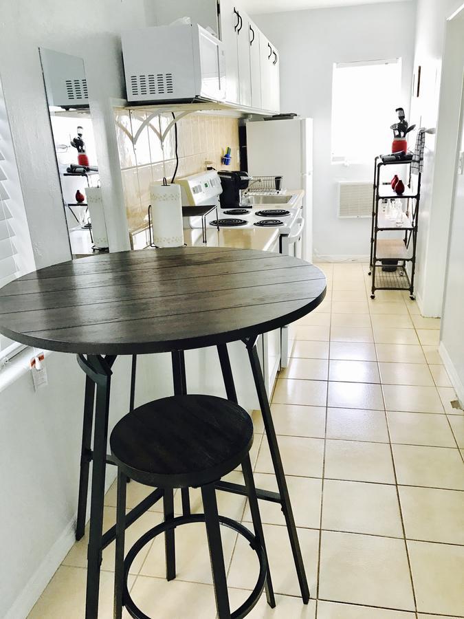 Petrina Studios Apartments By Sb Rental Properties Pompano Beach Eksteriør bilde