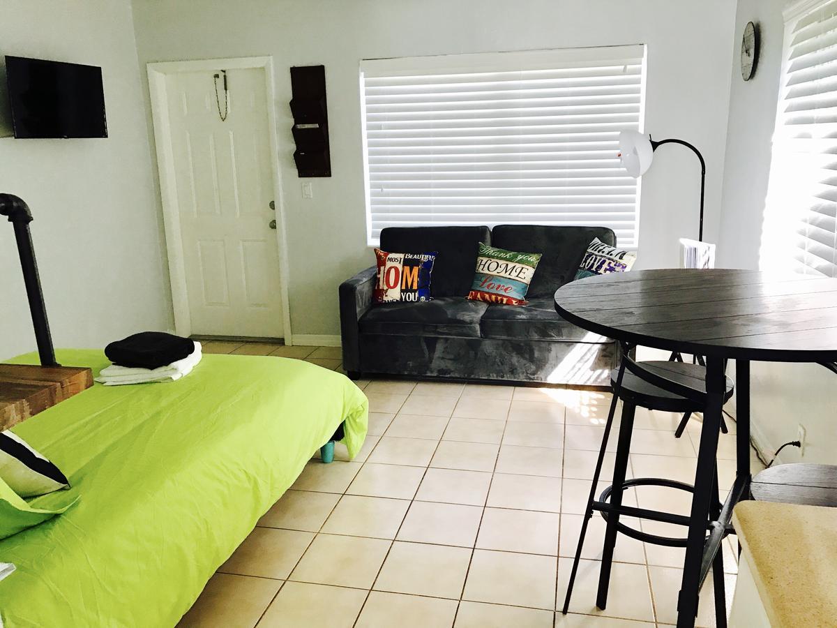 Petrina Studios Apartments By Sb Rental Properties Pompano Beach Eksteriør bilde