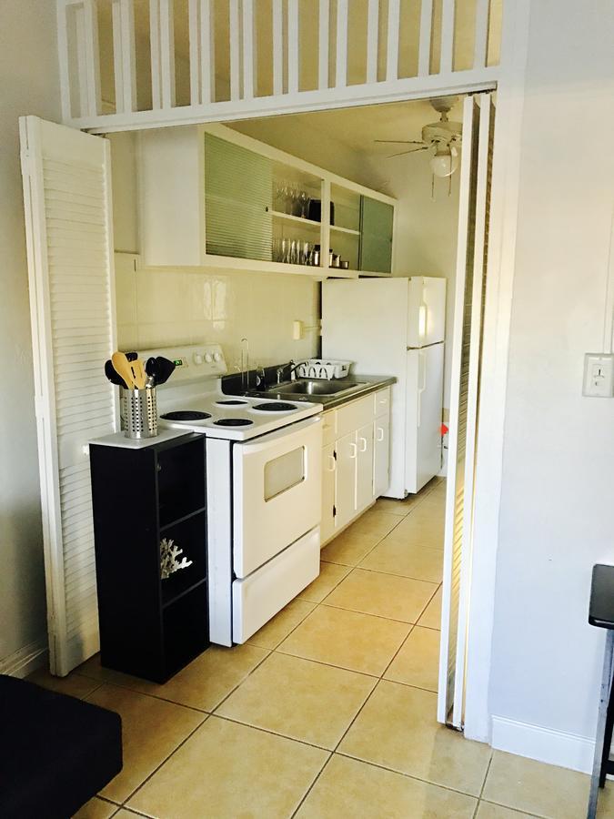 Petrina Studios Apartments By Sb Rental Properties Pompano Beach Eksteriør bilde
