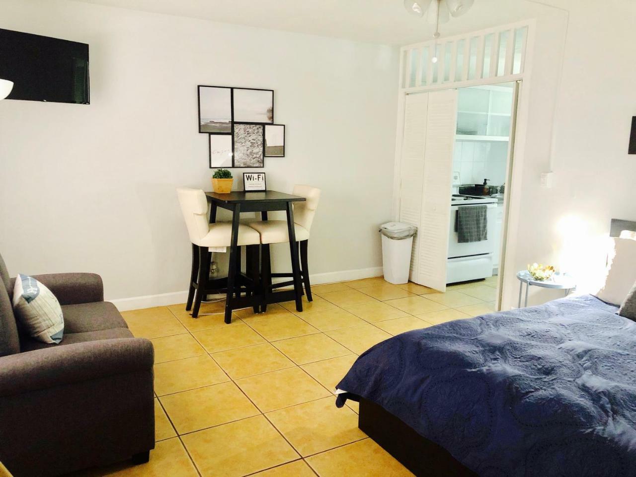 Petrina Studios Apartments By Sb Rental Properties Pompano Beach Eksteriør bilde