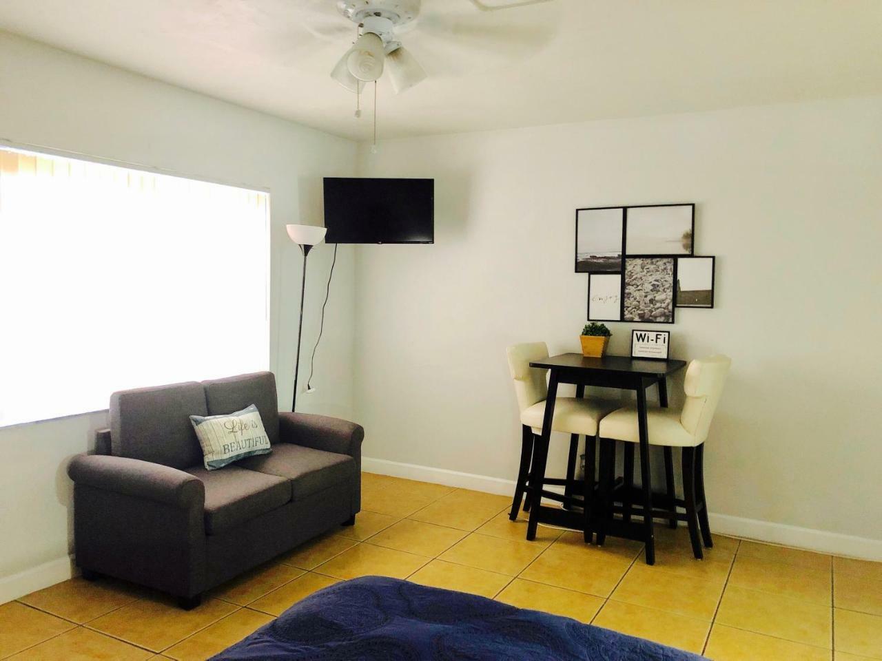 Petrina Studios Apartments By Sb Rental Properties Pompano Beach Eksteriør bilde